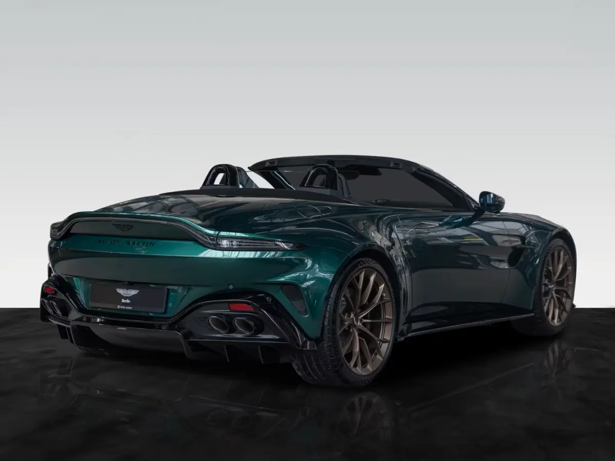 Aston Martin Vantage V8 Spider 2026, dashboard — Priveo Cars, Europe