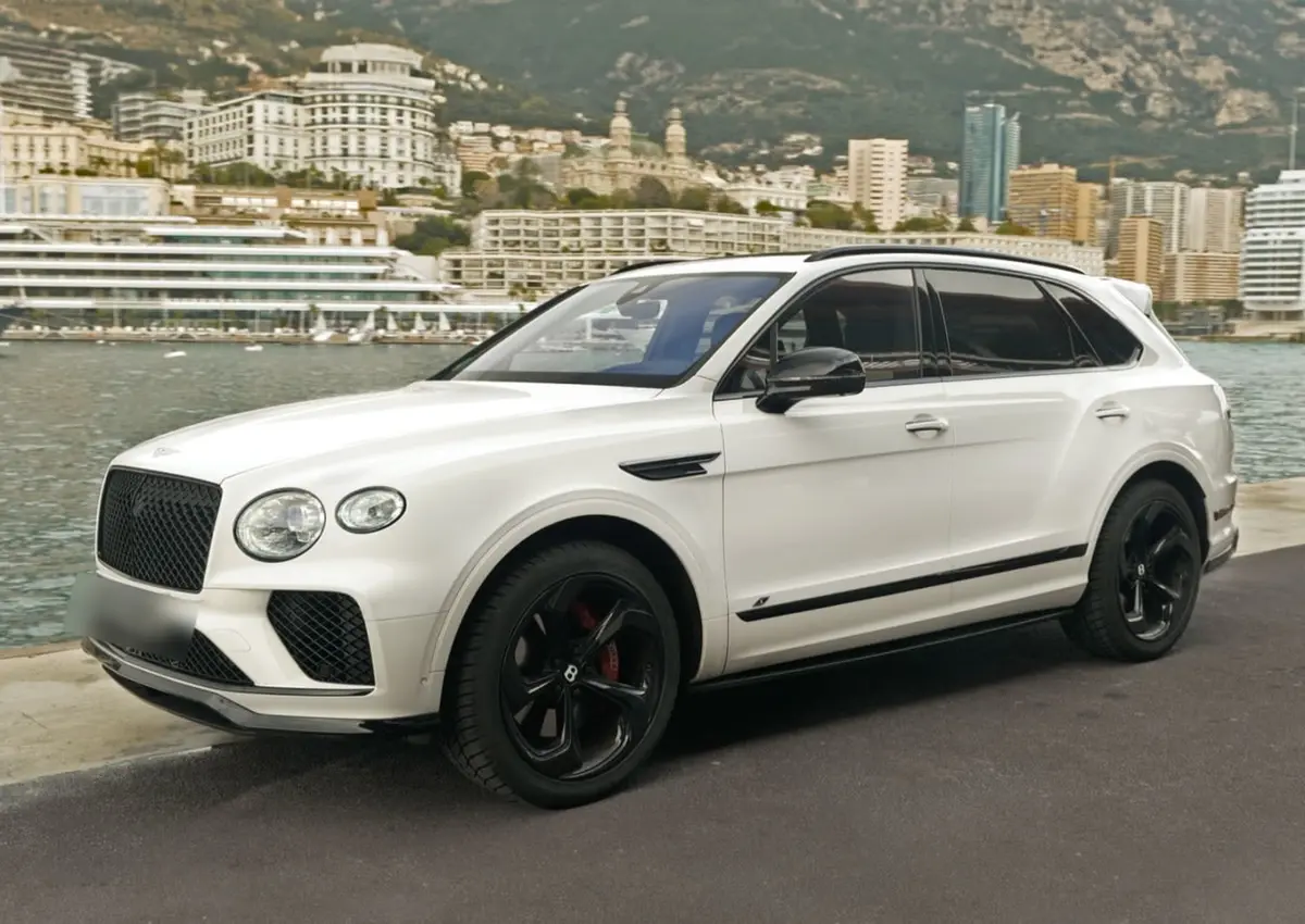 Bentley Bentayga V8-S 2024, front view — Priveo Cars, Europe