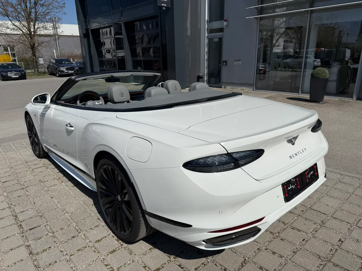 Bentley Continental GTC Speed 2025, side profile — Priveo Cars, Europe