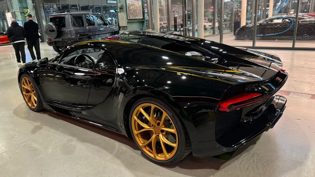Bugatti Chiron 110 Ani 2019, front view — Priveo Cars, Europe