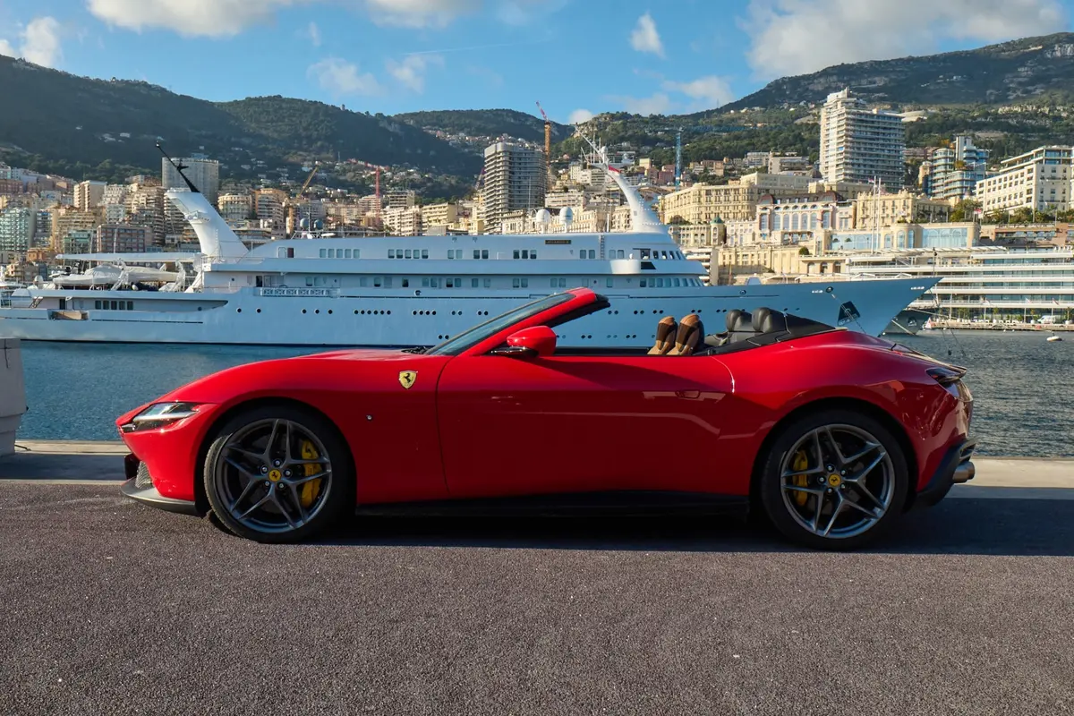 Ferrari Roma Spider 2024, exterior — Priveo Cars, Europe