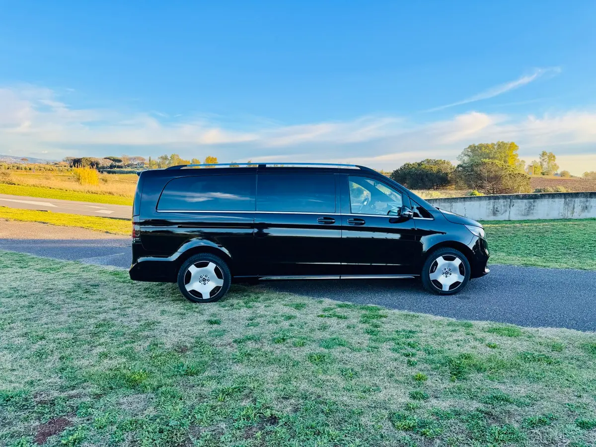 Mercedes Benz V300 4x4 XL Exclusive 7 seats 2025, front view — Priveo Cars, Europe
