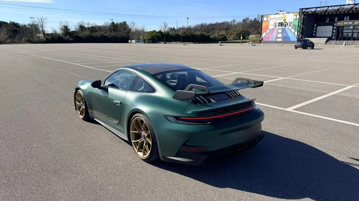 Porsche 911 GT3 2026, front view — Priveo Cars, Europe