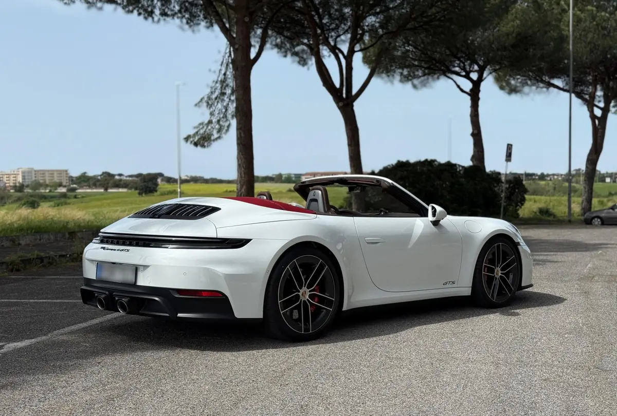 Porsche 992.2 Carrera 4 GTS Cabrio 2025, front view — Priveo Cars, Europe