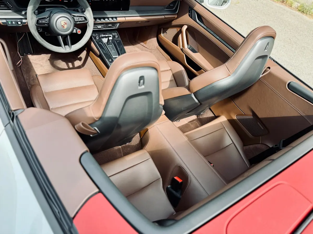 Porsche 992.2 Carrera 4 GTS Cabrio 2025, side profile — Priveo Cars, Europe