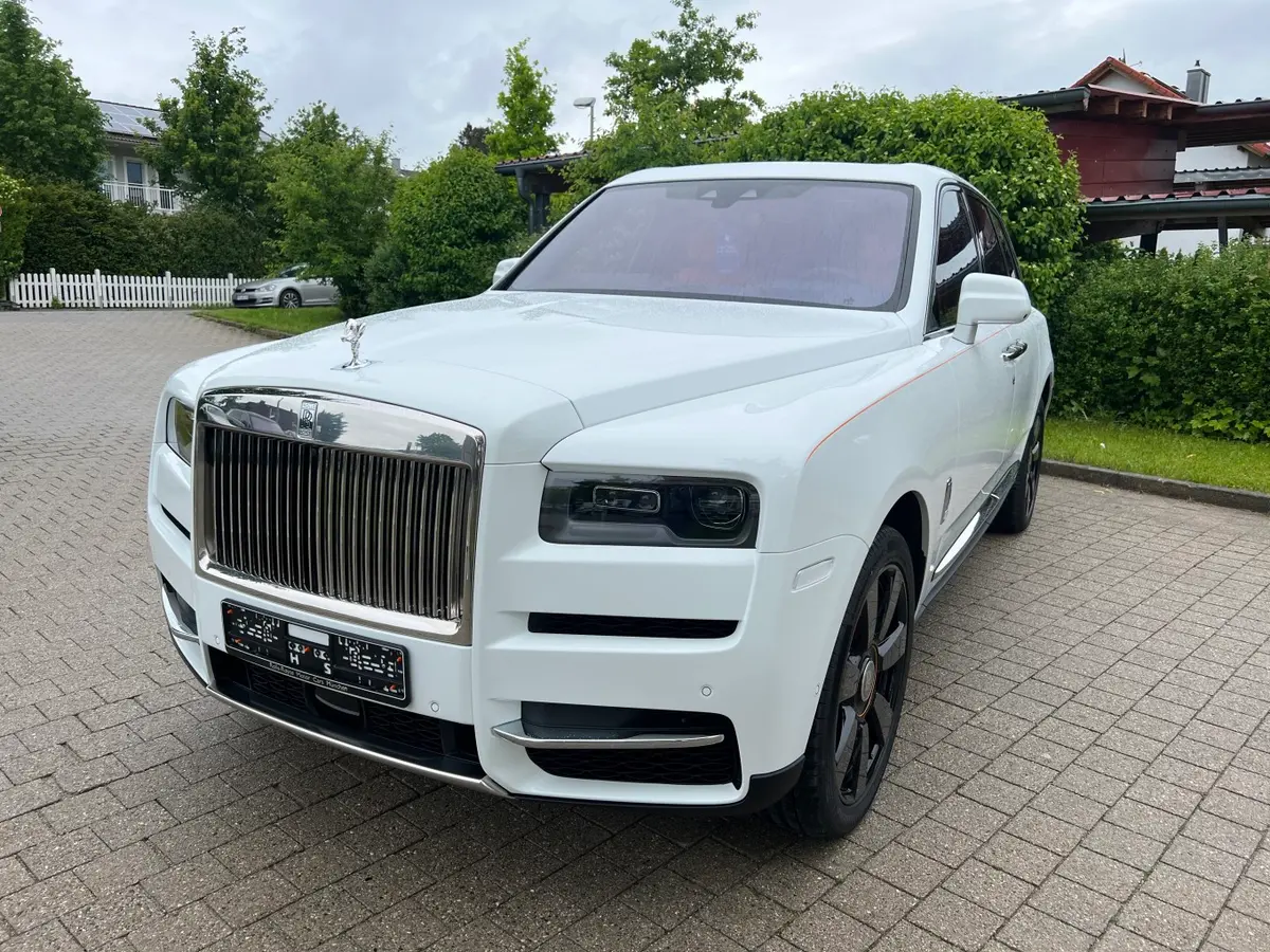 Rolls-Royce Cullinan 2022, dashboard — Priveo Cars, Europe