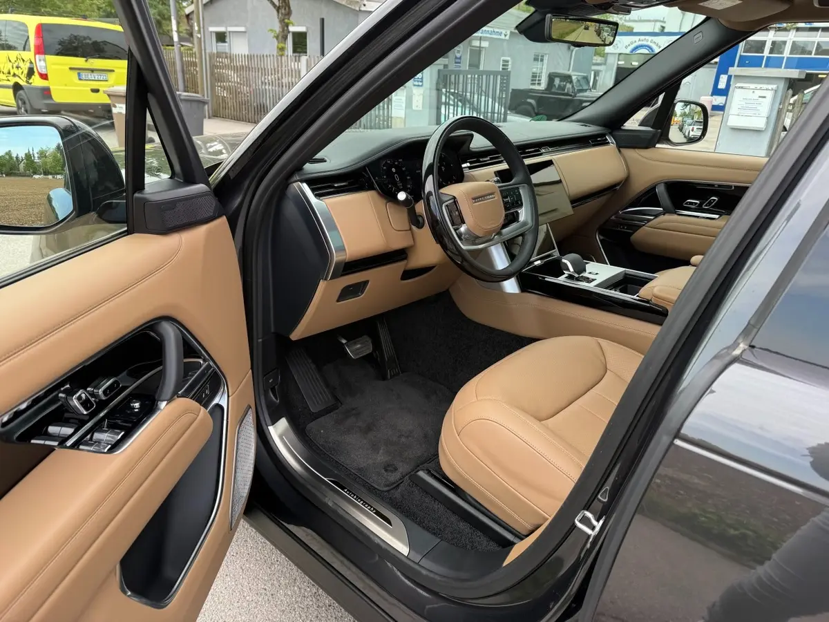 Rover Range Rover Autobiografy D350 7s 2025, exterior — Priveo Cars, Europe