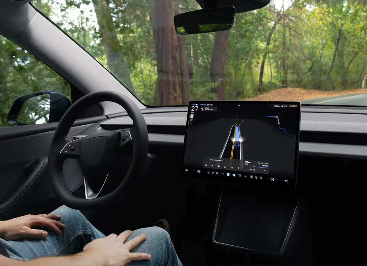 Tesla Model 3 Performance 2026, dashboard — Priveo Cars, Europe