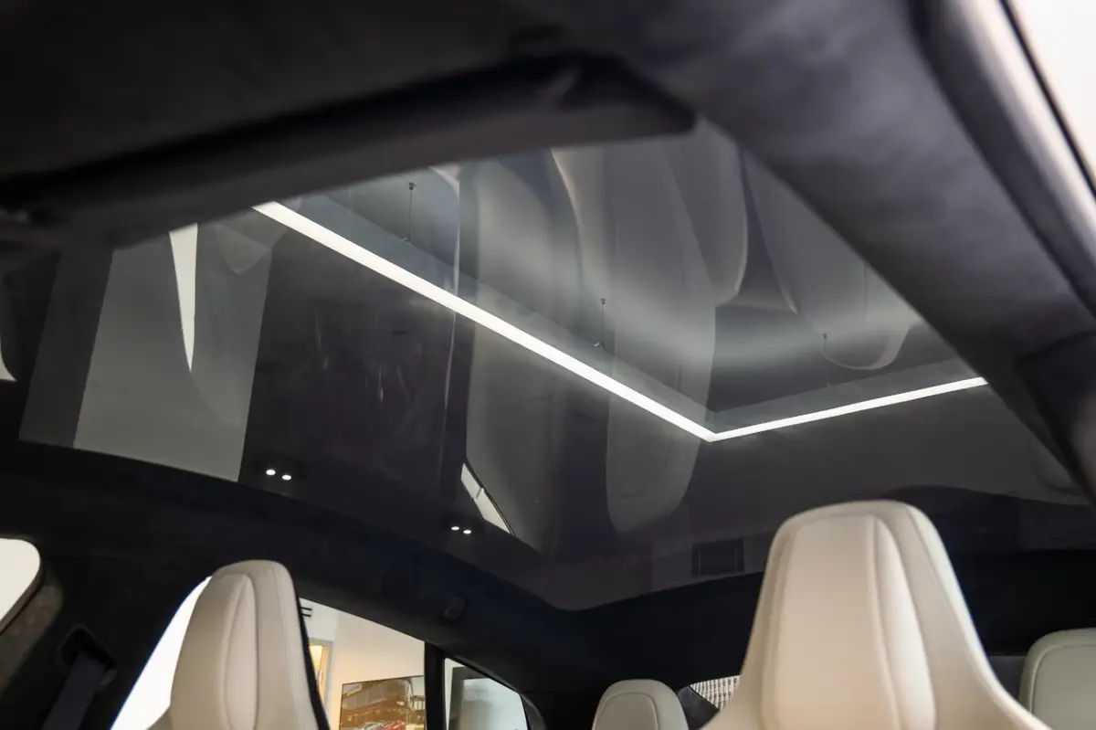 Tesla Model S Plaid 2025, exterior — Priveo Cars, Europe
